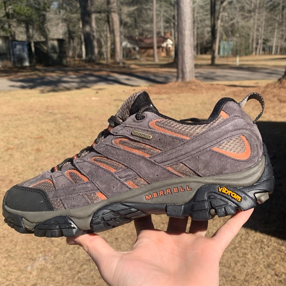Merrell Moab 2 hiking shoes  NIB